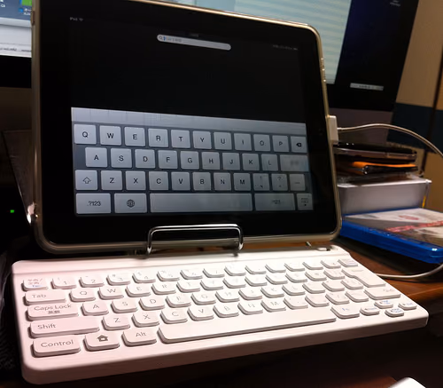 任天堂ワイヤレスBluetoothキーボード